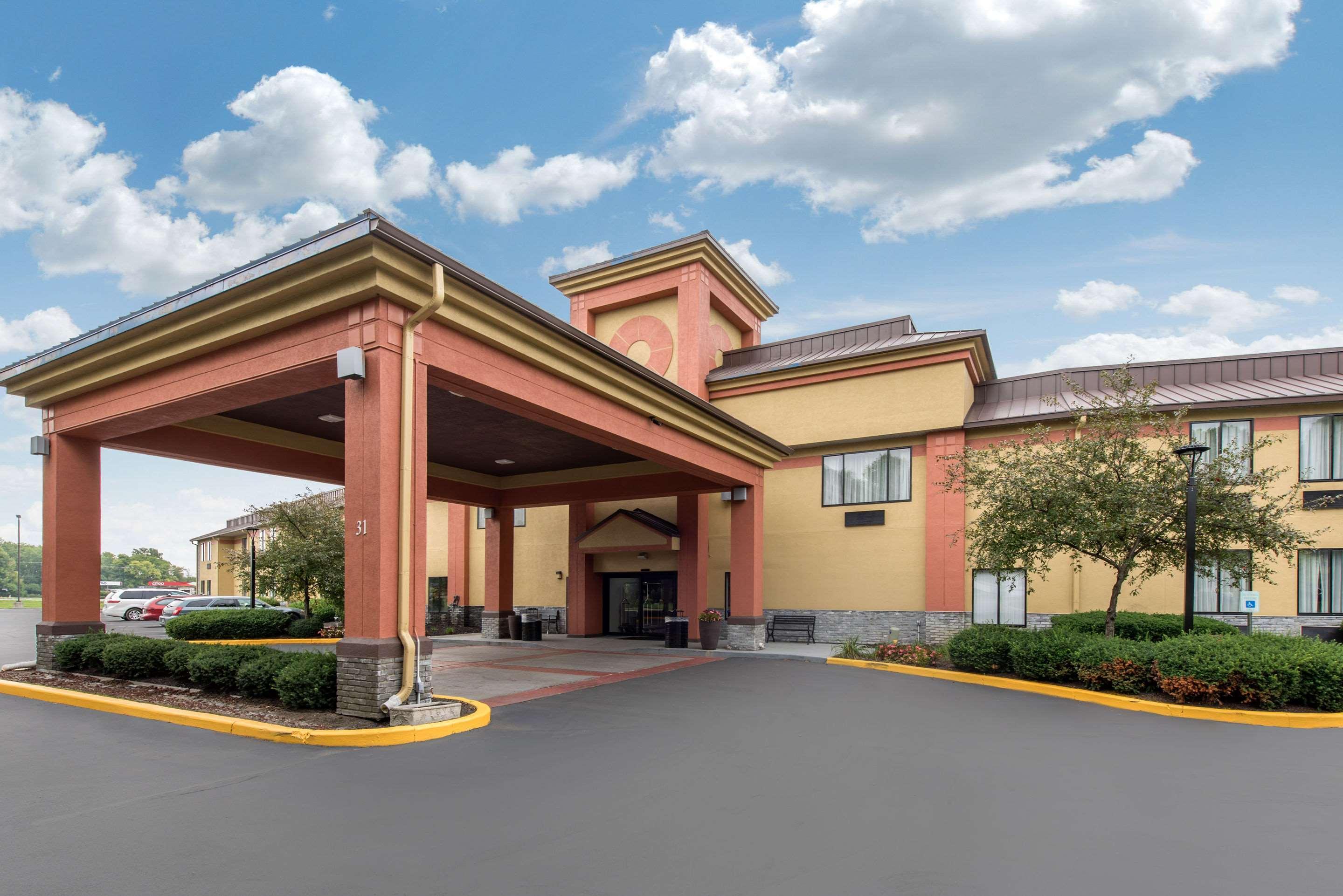 Quality Inn & Suites Brownsburg - Indianapolis West מראה חיצוני תמונה